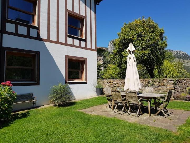 43A Nature With Parking By Aston Rentals Otañes Εξωτερικό φωτογραφία