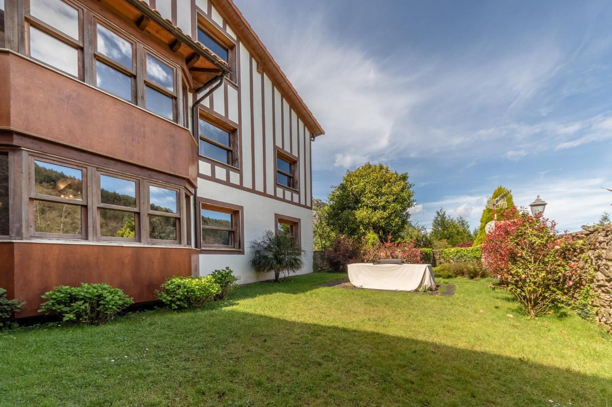 43A Nature With Parking By Aston Rentals Otañes Εξωτερικό φωτογραφία